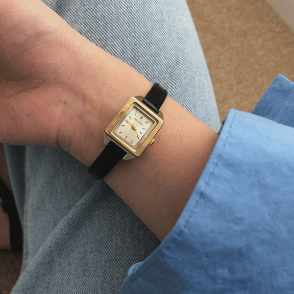 gold frame leather  square mini watch (2)